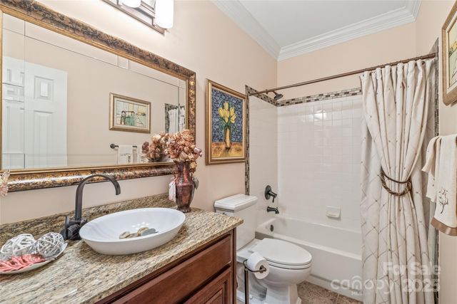 5101 Belicourt Drive, Charlotte, NC 28277