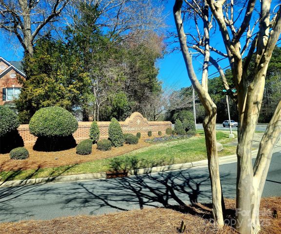 5101 Belicourt Drive, Charlotte, NC 28277