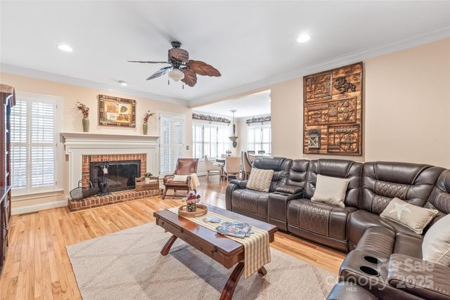 5101 Belicourt Drive, Charlotte, NC 28277