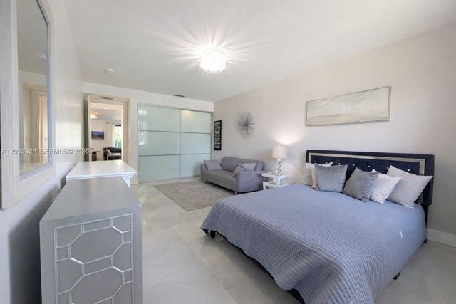 471 SW 30th Rd, Miami, FL 33129