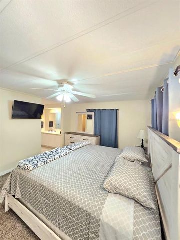 33516 ARTHUR DRIVE, Wesley Chapel, FL 33543