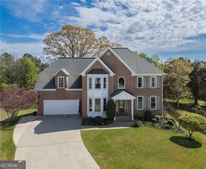 555 Hembree Grove Ovrlk, Roswell, GA 30076