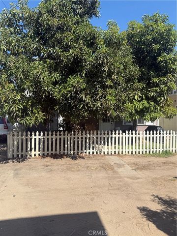 1102 French, Santa Ana, CA 92701