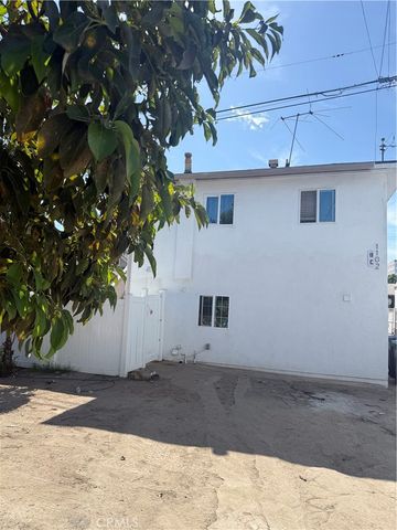 1102 French, Santa Ana, CA 92701