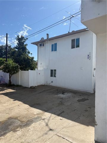 1102 French, Santa Ana, CA 92701
