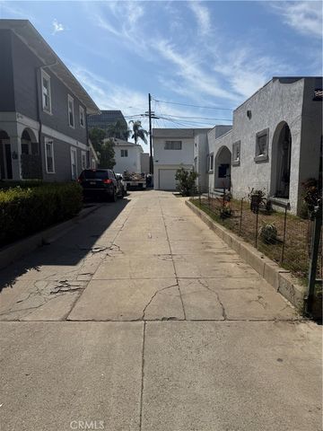 1102 French, Santa Ana, CA 92701
