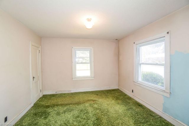 1001 Sykes Avenue, Greensboro, NC 27405