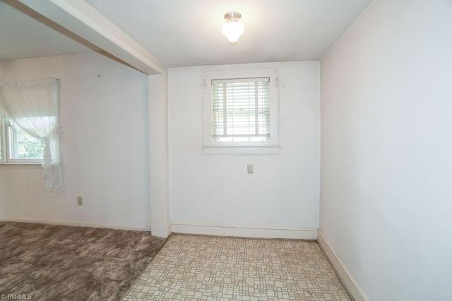1001 Sykes Avenue, Greensboro, NC 27405