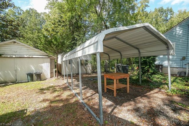 1001 Sykes Avenue, Greensboro, NC 27405