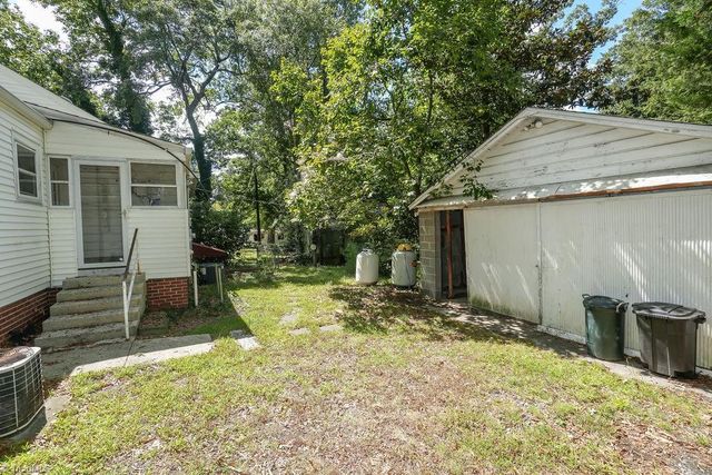 1001 Sykes Avenue, Greensboro, NC 27405