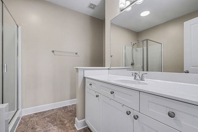 8043 Bienville Dr Apt Z5, Nashville, TN 37211