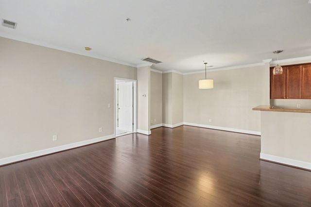 8043 Bienville Dr Apt Z5, Nashville, TN 37211