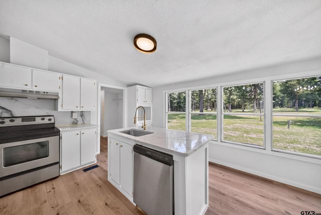180 An County Road 4251, Palestine, TX 75803