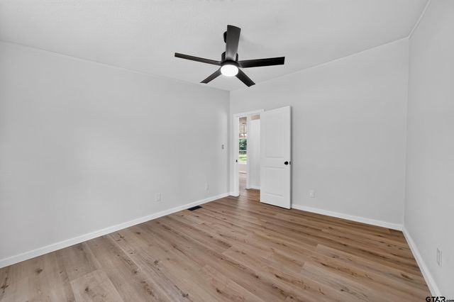 180 An County Road 4251, Palestine, TX 75803