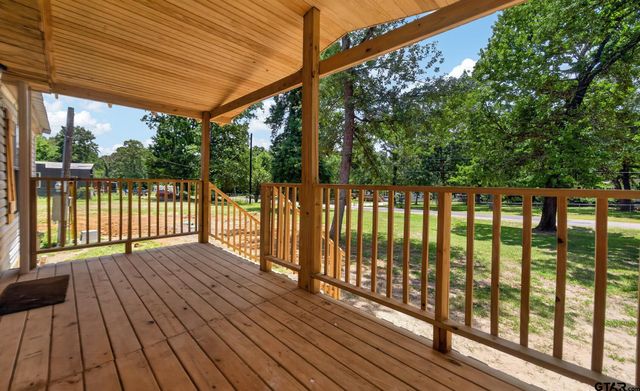 180 An County Road 4251, Palestine, TX 75803