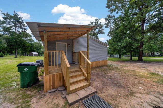 180 An County Road 4251, Palestine, TX 75803