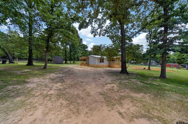 180 An County Road 4251, Palestine, TX 75803