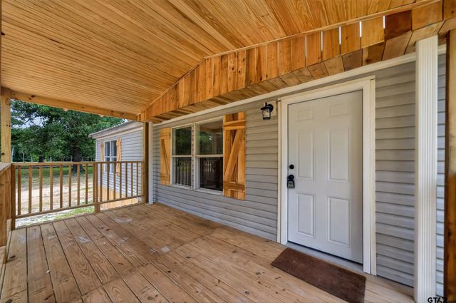 180 An County Road 4251, Palestine, TX 75803