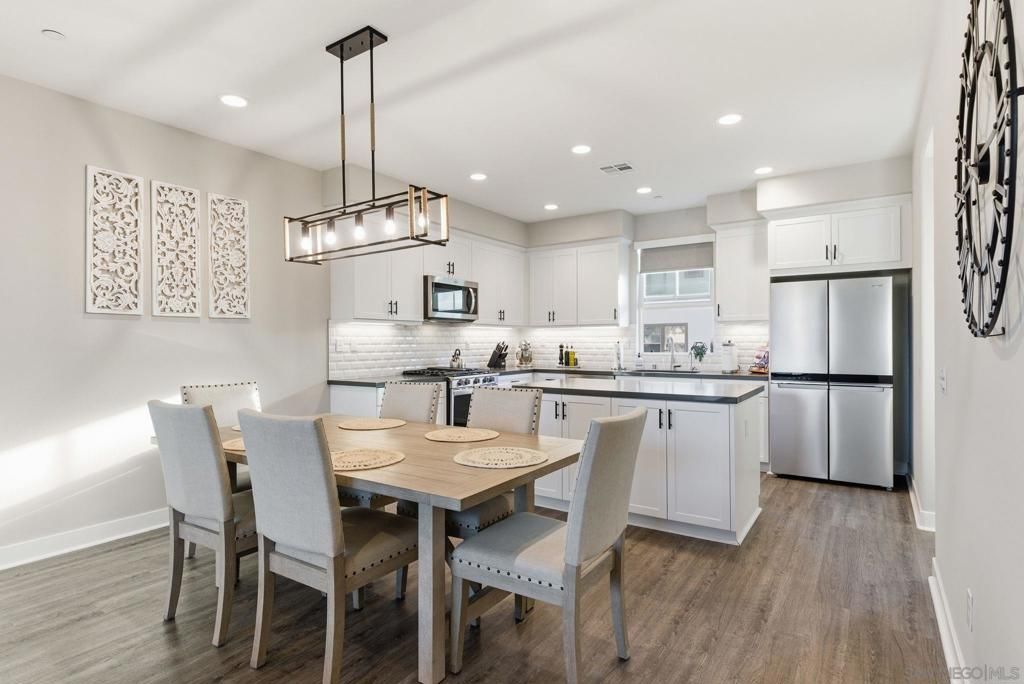 4382 Pacifica Way 4, Oceanside, CA 92056