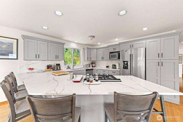 11002 Moller Drive NW, Gig Harbor, WA 98332