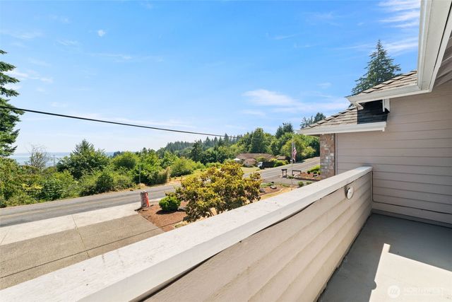 11002 Moller Drive NW, Gig Harbor, WA 98332