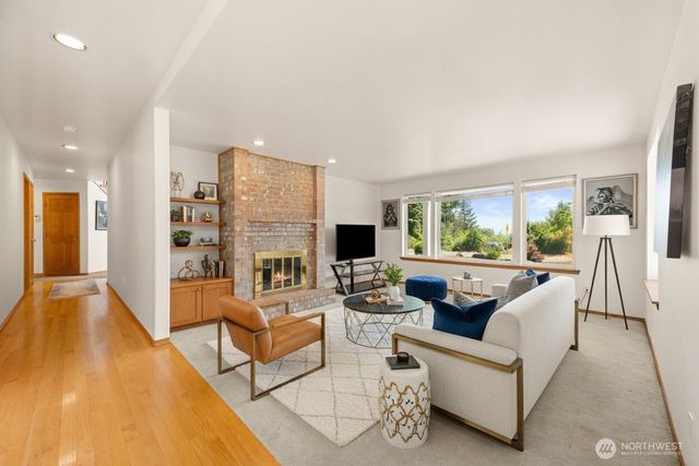 11002 Moller Drive NW, Gig Harbor, WA 98332