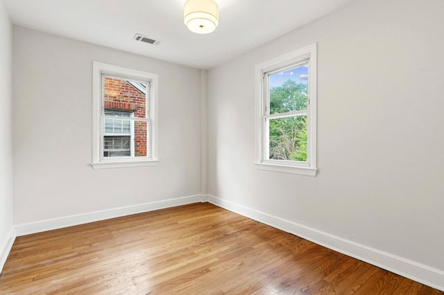 1115 42ND ST NE, Washington, DC 20019