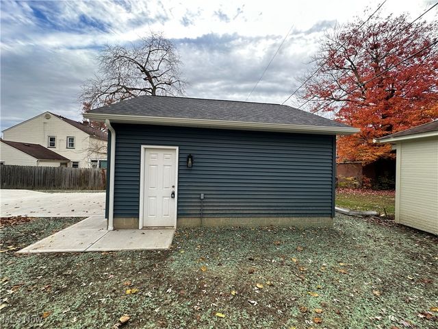 257 Outlook Avenue, Youngstown, OH 44504