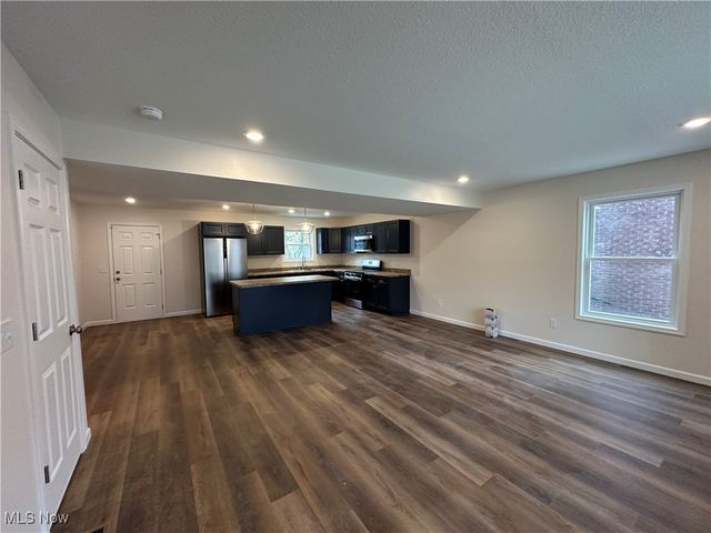 257 Outlook Avenue, Youngstown, OH 44504