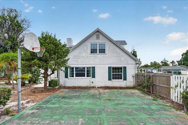 1907 78TH STREET NW, Bradenton, FL 34209