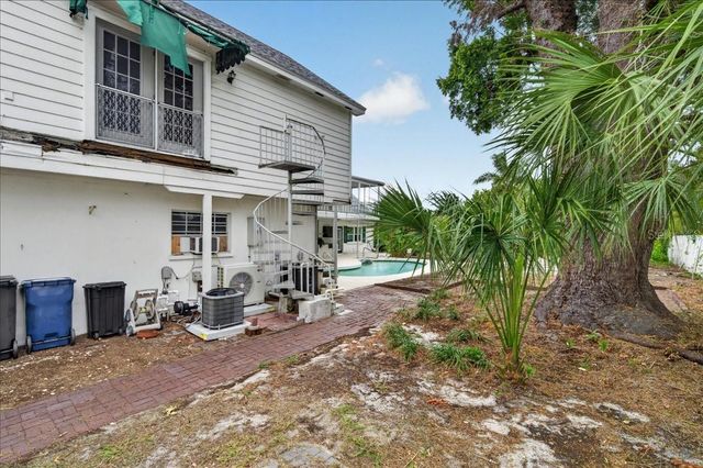 1907 78TH STREET NW, Bradenton, FL 34209