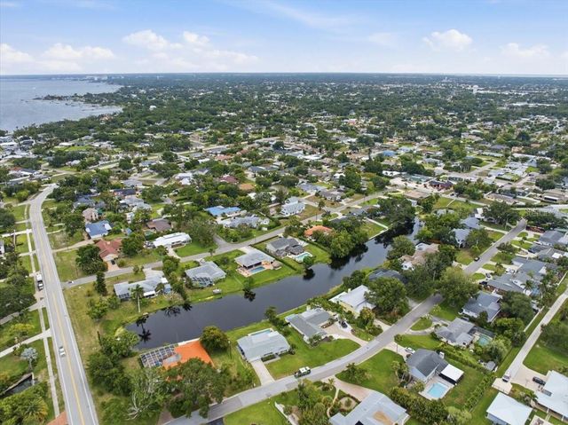 1907 78TH STREET NW, Bradenton, FL 34209