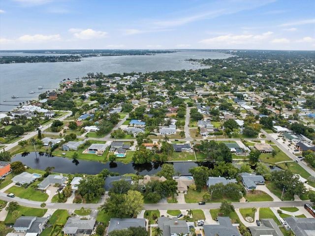 1907 78TH STREET NW, Bradenton, FL 34209