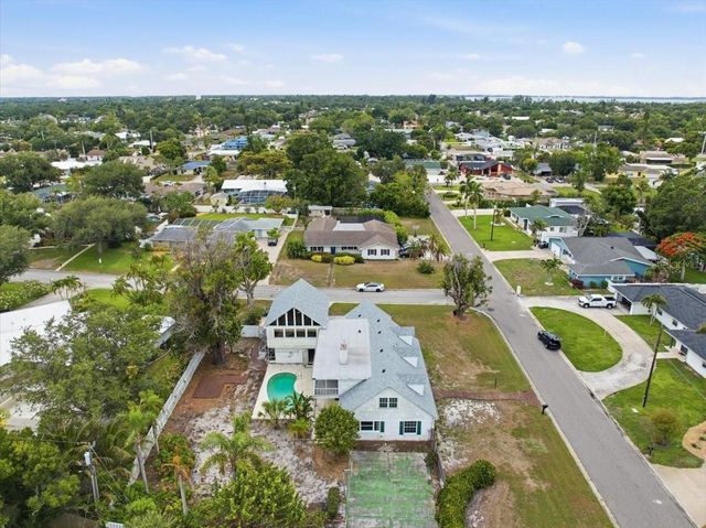 1907 78TH STREET NW, Bradenton, FL 34209