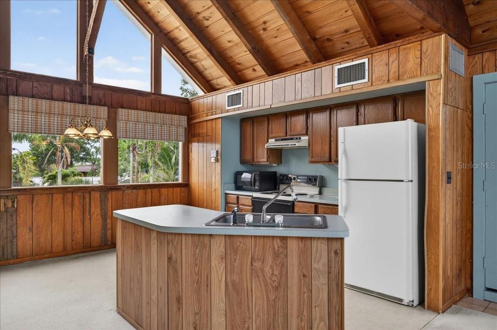 Image 60 of property listing at 1907 78TH STREET NW, Bradenton, FL 34209