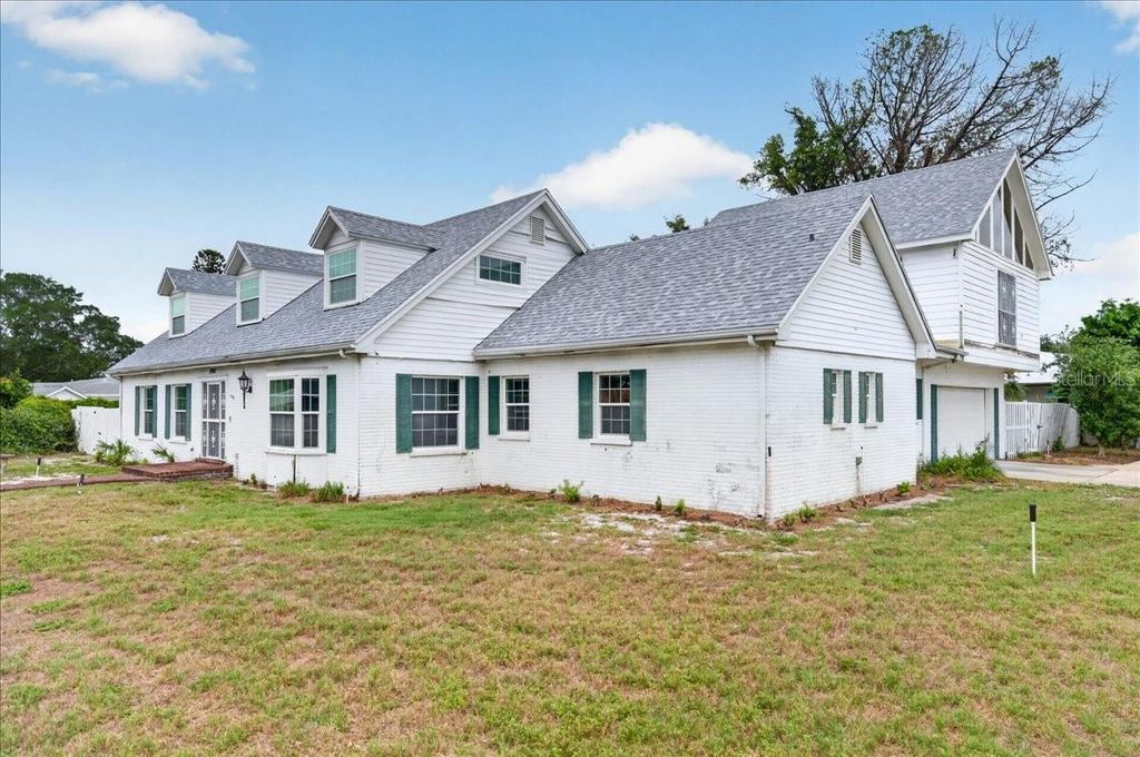 Image 78 of property listing at 1907 78TH STREET NW, Bradenton, FL 34209