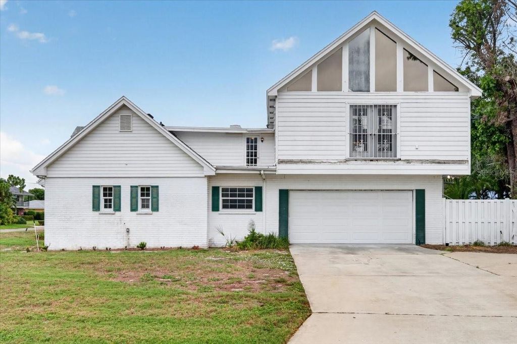 Image 79 of property listing at 1907 78TH STREET NW, Bradenton, FL 34209