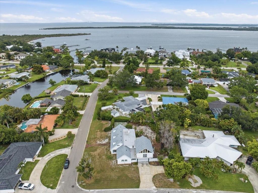 Image 92 of property listing at 1907 78TH STREET NW, Bradenton, FL 34209