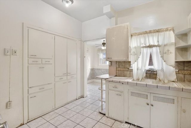 3615 Carlin, Lynwood, CA 90262