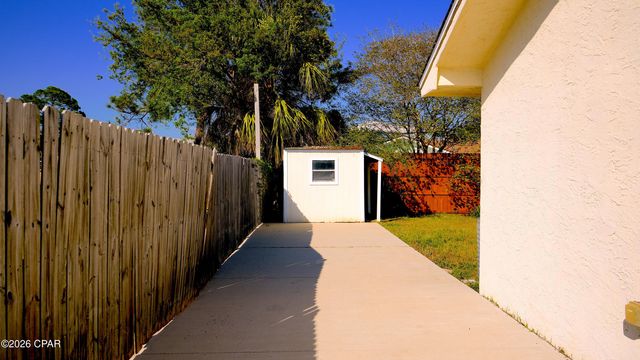 5620 Pinetree Avenue, Panama City Beach, FL 32408