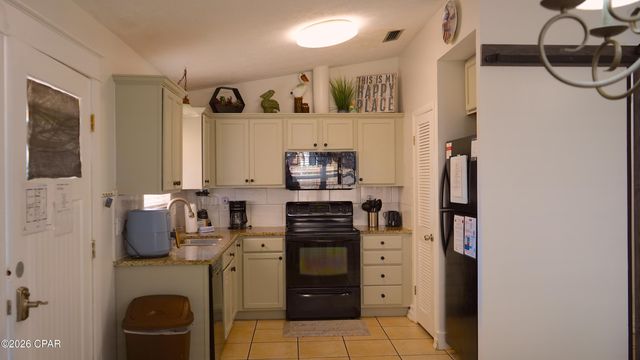 5620 Pinetree Avenue, Panama City Beach, FL 32408