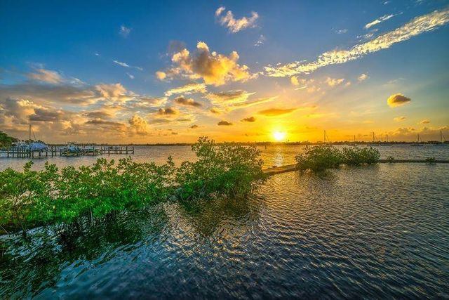 5400 SE Jack Avenue, Stuart, FL 34997