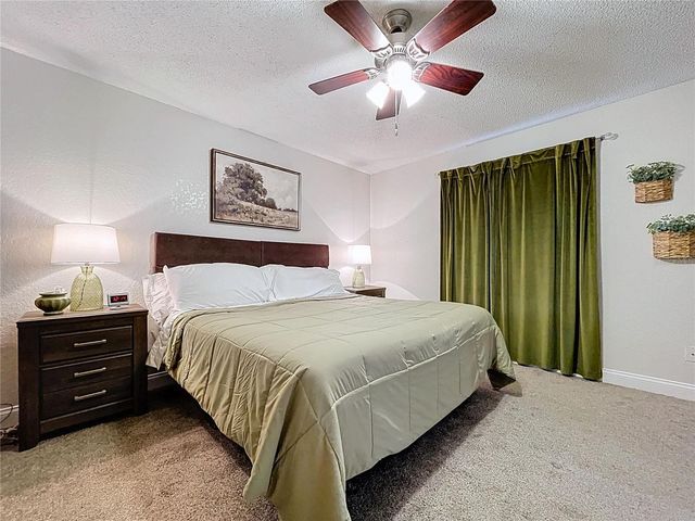 2205 ROSLYN LANE, Lakeland, FL 33812