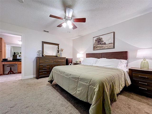 2205 ROSLYN LANE, Lakeland, FL 33812