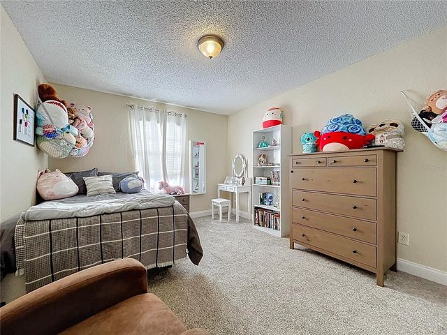 2205 ROSLYN LANE, Lakeland, FL 33812