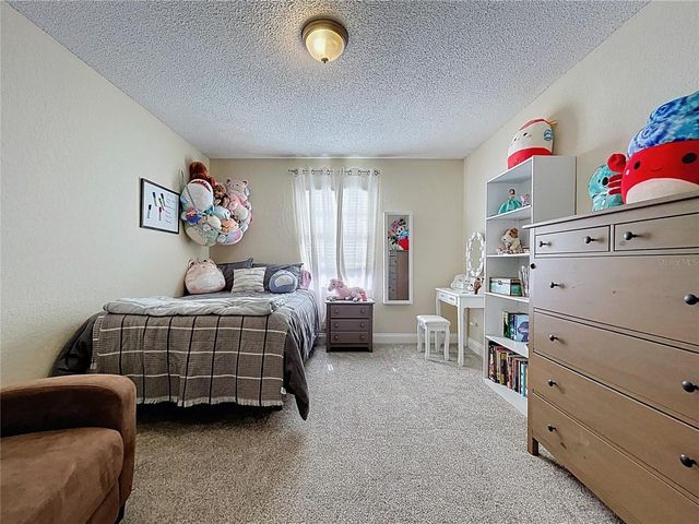 2205 ROSLYN LANE, Lakeland, FL 33812