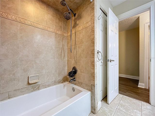 2205 ROSLYN LANE, Lakeland, FL 33812