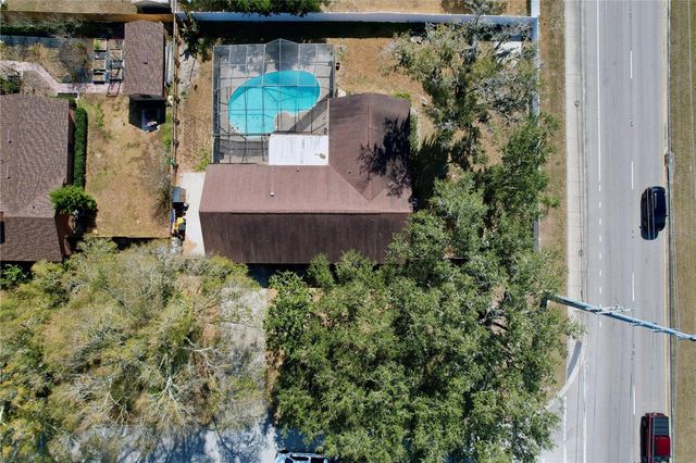 2205 ROSLYN LANE, Lakeland, FL 33812