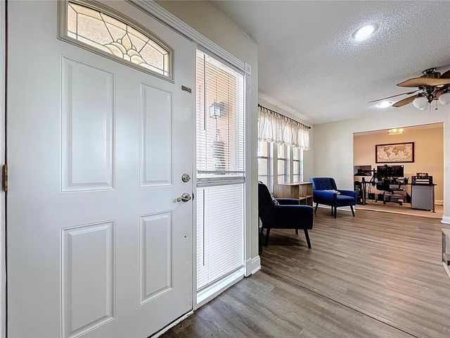 2205 ROSLYN LANE, Lakeland, FL 33812