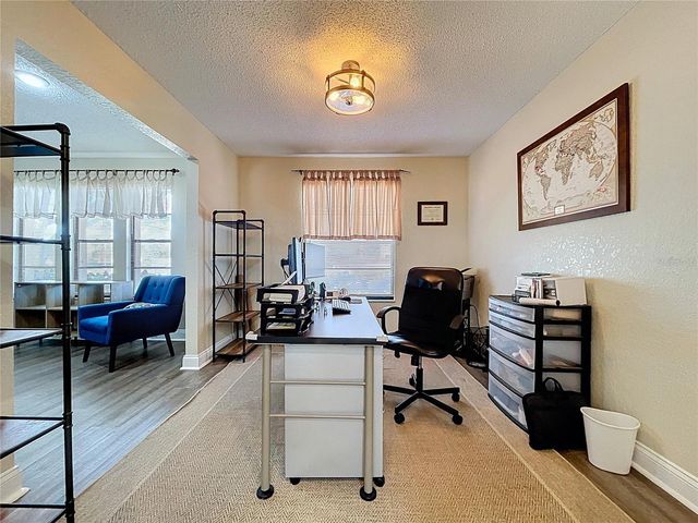 2205 ROSLYN LANE, Lakeland, FL 33812